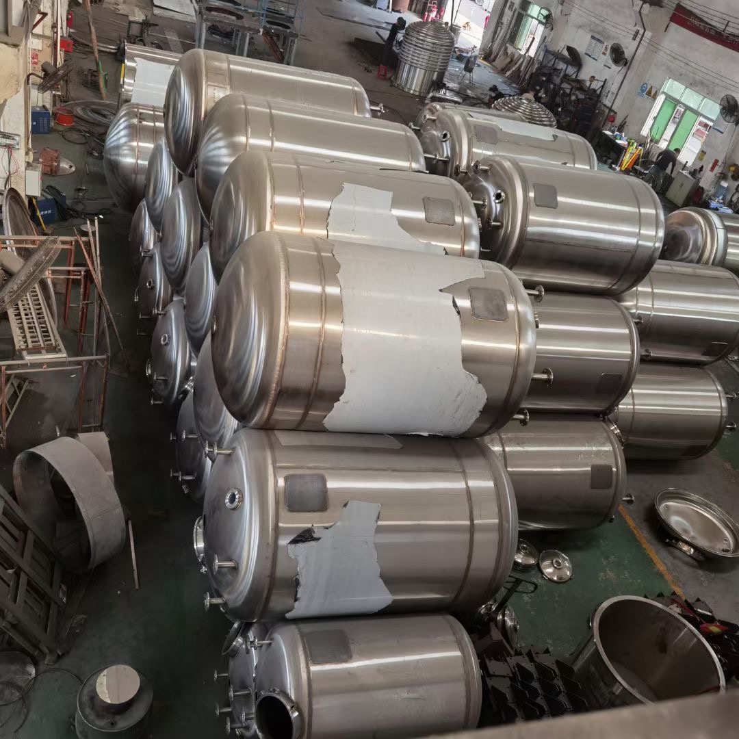 發(fā)往 迪拜 阿聯(lián)酋 化工反應(yīng)釜攪拌釜 及配套設(shè)備采購(圖9)