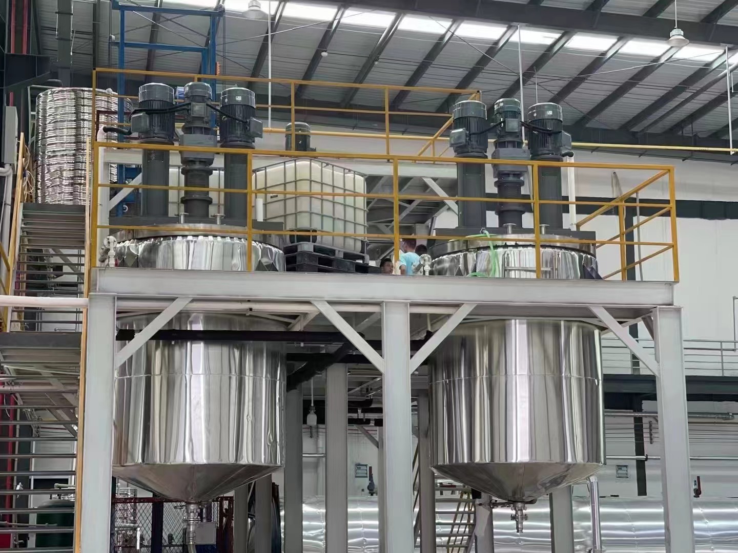 廣東肇慶 歌麗斯化學(xué) 環(huán)氧防腐漆生產(chǎn)平臺 工程案例(圖4)